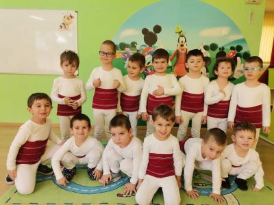 Баба Марта - ДГ 40 Детски свят - Варна
